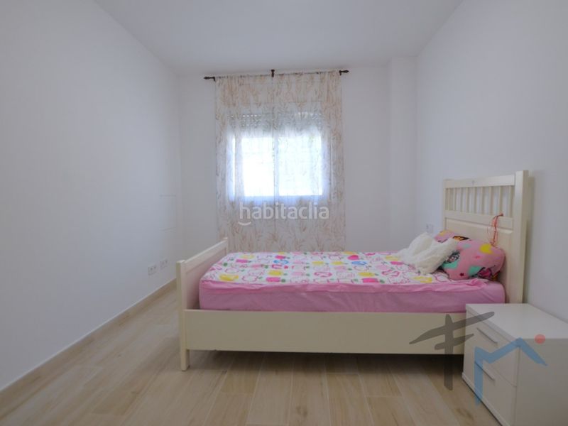 Foto 2fc9de3a-3874-4eed-827a-be5c19b24f29. Casa adossada amb aparcament a Masquefa