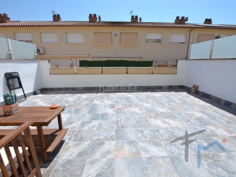 Foto fad37098-77a5-49f2-a3ff-329b1e014c0e. Casa adossada amb aparcament a Masquefa