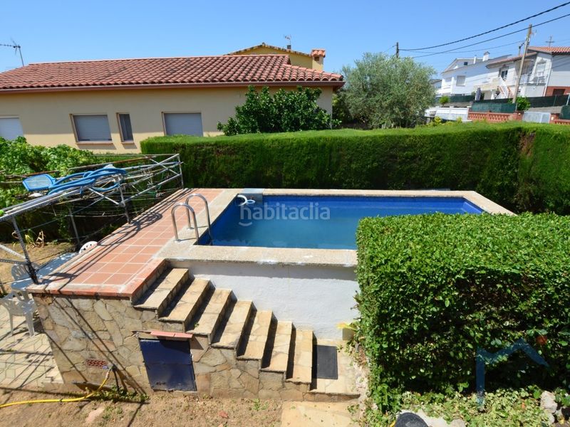 Foto 0cfa5be4-5886-4b61-acbe-2c991a0bc4ec. Casa amb aparcament a Masquefa