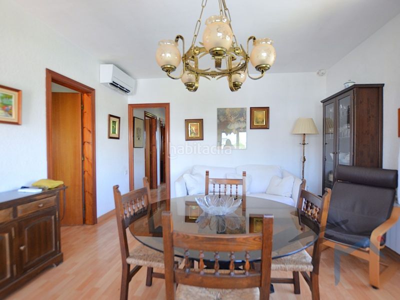 Foto c3790f38-6b48-449f-a04a-093919777131. Casa amb aparcament a Masquefa