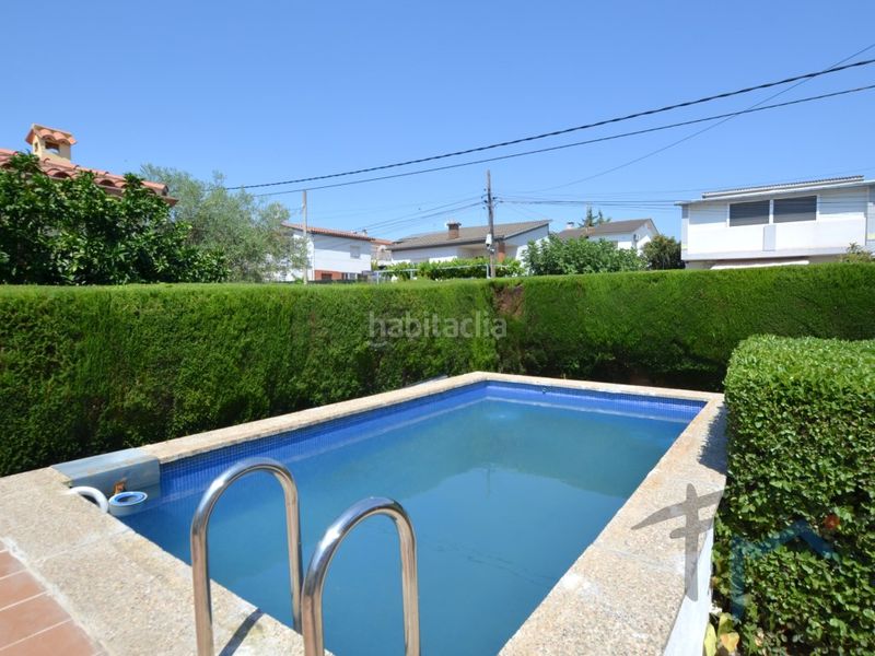 Foto cbf56b67-ac31-47d0-b257-fddd5917addc. Casa amb aparcament a Masquefa