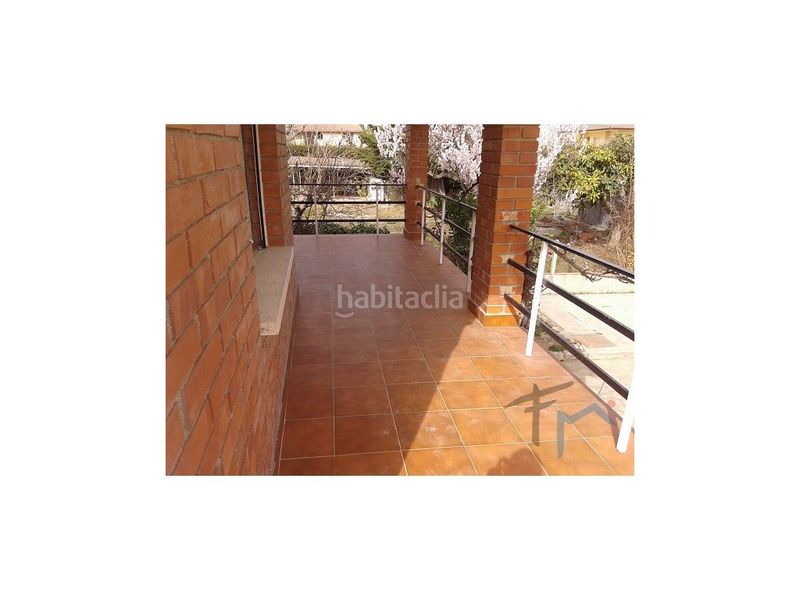 Foto ce5c2b9d-edea-4539-b17c-e3044e79b5ec. Casa amb aparcament a Masquefa