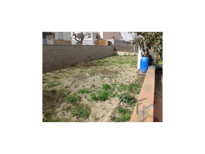 Foto d15f3481-037b-4401-8e09-5f26afb6a0a9. Casa amb aparcament a Masquefa