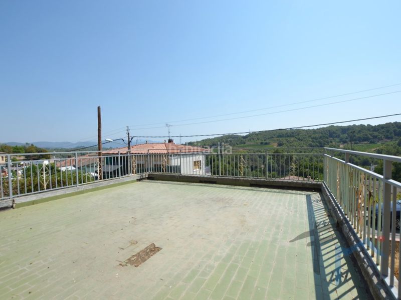 Foto 6a2c99c6-37fb-4dff-8fde-fd53ae110a4e. Casa amb aparcament a Masquefa