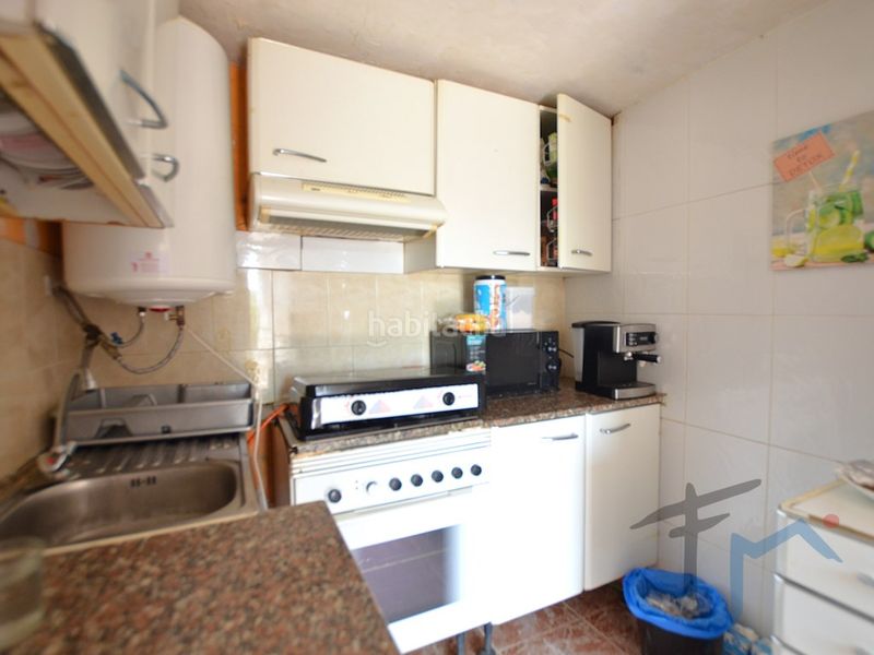Foto b5d7049f-a048-4ff2-863c-aa38990ef551. Casa amb aparcament a Masquefa