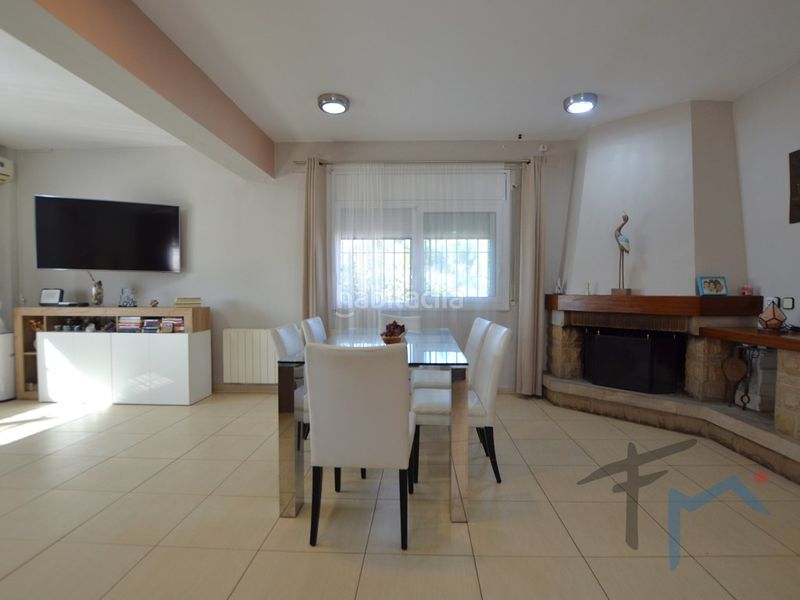 Foto a5bb0a4b-5ece-4d4f-b0f6-51edcbbf6021. Casa in Piera
