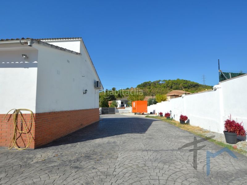 Foto be31369e-5ca7-4023-8a13-cb30dcfde8e7. Casa in Piera