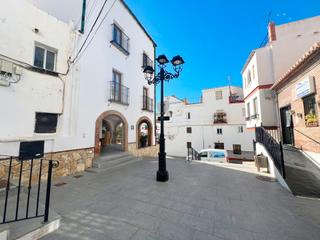Casa a Canillas de Aceituno. Casa adosada en canillas de aceituno