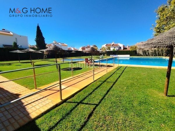 Foto 1a49ef61-45fc-4453-84ab-9c8ac731025f. Casa pareada chalet pareado zona El Limonar, vélez-málaga en Vélez - Málaga