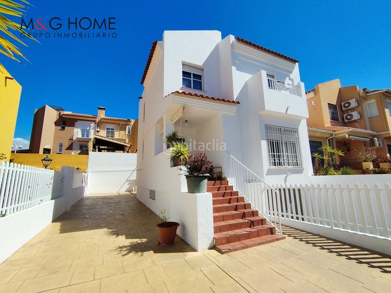 Foto a841b261-11f8-46b5-996c-0b7fbe01a595. Casa pareada chalet pareado zona El Limonar, vélez-málaga en Vélez - Málaga