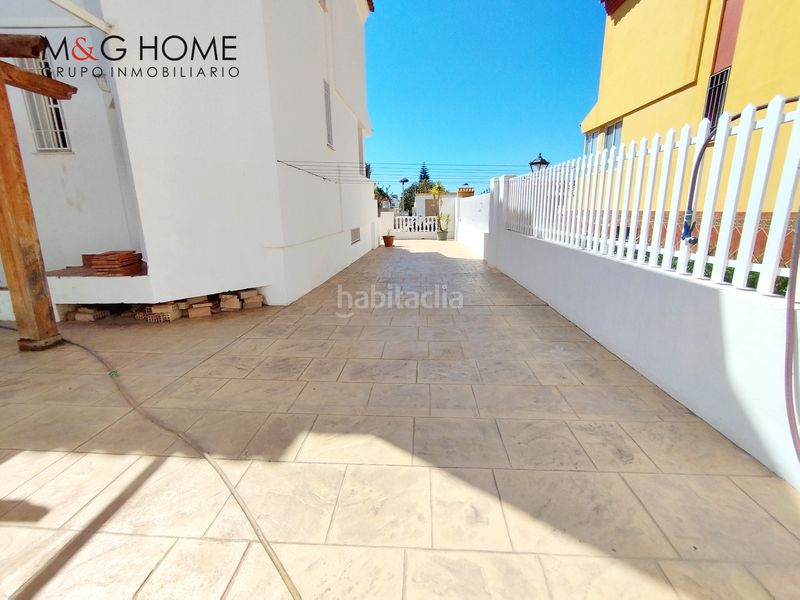 Foto f92520c1-2f59-4f8c-9598-a348dcb01a80. Casa pareada chalet pareado zona El Limonar, vélez-málaga en Vélez - Málaga