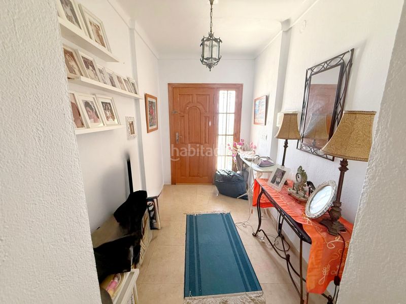 Foto c270b095-06e4-42c6-82f6-f37e2ba9b649. Casa amb aparcament a Lagos