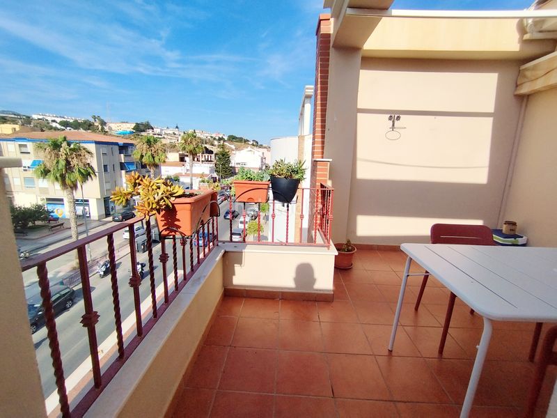 Foto b9e818f9-b48b-4049-a054-77196130e118. Lloguer àtic a Caleta de Velez