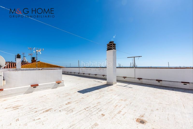 Foto dcf6633c-8ed5-451b-b471-e772a95b1876. Pis a Caleta de Velez