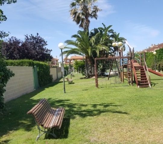 Foto 27fce738-3e9c-4204-a0d8-5410b59a2085. Chalet acogedor chalet en Els Ametllers Cambrils