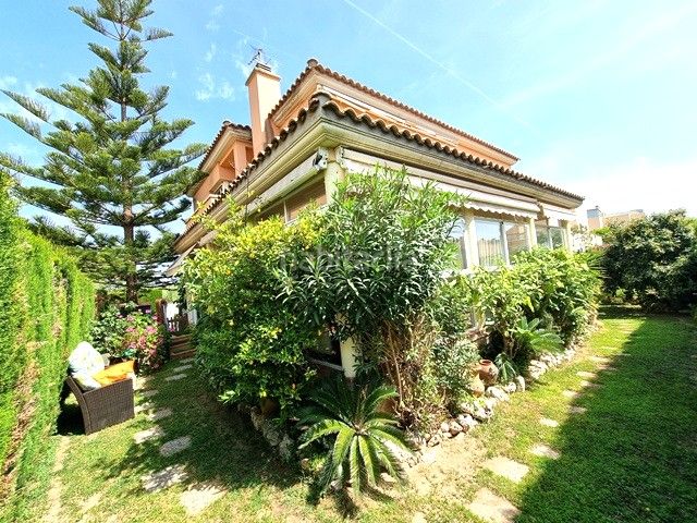 Foto 297f10f9-c48d-4e07-8c16-d5693d8e9003. Chalet acogedor chalet en Els Ametllers Cambrils