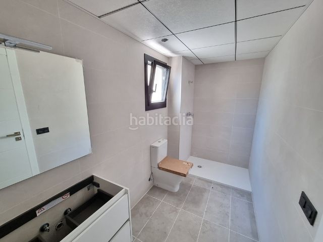 Foto dcec5a4c-9272-4a73-9823-ae29f6ed3026. Casa adossada amb calefacció aparcament piscina a Cambrils