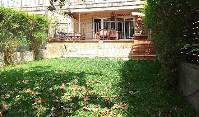 Foto bf2bd6f4-d195-412f-8fea-9762f568b63b. Casa adossada amb aparcament a Els Ametllers Cambrils