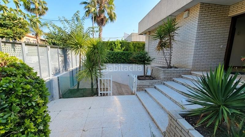 Foto 520490d1-d1e8-432e-ba81-5d4a2003f385. Chalet casa en planta baja ideal para gran familia en Cambrils