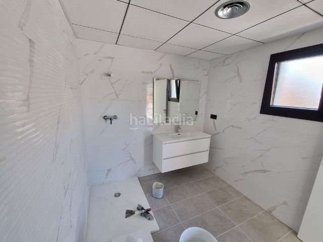 Foto 3d5beab2-cb4d-42cd-9b59-147cb0e64b00. Casa adossada amb calefacció aparcament a Jardins de Vilafortuny - Mas d'en Bosch Cambrils