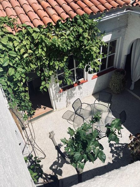 Foto 89a4d660-bde3-46b9-841c-105220f7d16b. Casa adossada amb xemeneia aparcament a Vilafortuny Cambrils