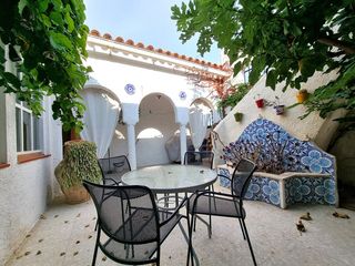 Reihenhaus in Vilafortuny. Interesante planta baja