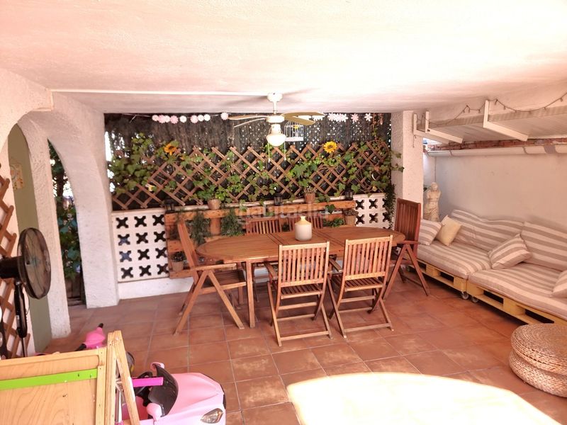 Foto 0285fb77-a85b-45a2-bb3d-6e9e1ad0812b. Casa adossada amb calefacció aparcament piscina a Cambrils
