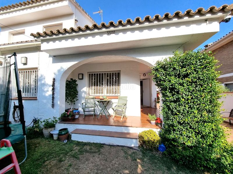 Foto 657dffee-2956-4a1d-a37c-fb3ca692665c. Casa adossada amb calefacció aparcament piscina a Cambrils