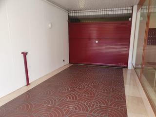 Aparcament cotxe a Sardenya 221. 2 plazas de parking sardenyaconsell de cent