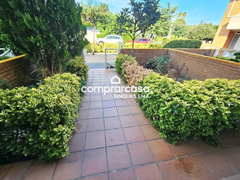 Foto d4a5c1a8-7d16-4a01-a825-9037f48c0d47. Casa adosada 100 financiacion no le cobramos nada en Cabrils