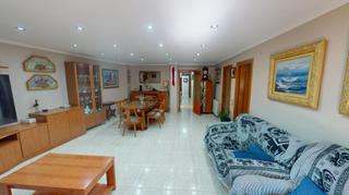 Appartement  Avenida de la generalitat. 130 m2. de amplia y comoda vivienda  para entrar a vivir , avda.