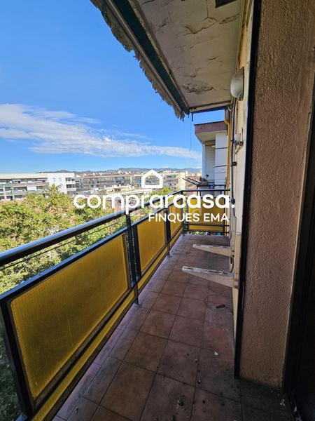 Foto b8d8ad95-cee1-43ab-bf88-3f088c152051. Pis a Sant Joan Baptista Sant Adrià de Besòs