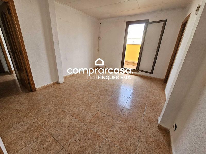 Foto 1f169bf1-d981-4954-9d67-52ef4a4b55e5. Ático hasta 100 financiacion y no le cobramos nada ..!! en Hospitalet de Llobregat (L´)