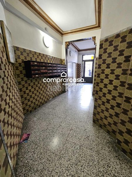 Foto c4da56ff-9d47-4346-b193-463b7ab7a817. Ático hasta 100 financiacion y no le cobramos nada ..!! en Hospitalet de Llobregat (L´)