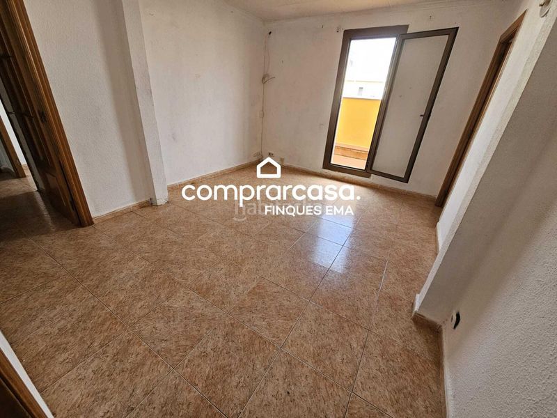 Foto d28edbfa-3a74-4fdc-84e3-83bd5fdc6c03. Ático hasta 100 financiacion y no le cobramos nada ..!! en Hospitalet de Llobregat (L´)