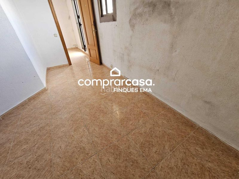 Foto dbd2ea6c-e46f-4ea4-b34f-249a6255d97c. Ático hasta 100 financiacion y no le cobramos nada ..!! en Hospitalet de Llobregat (L´)