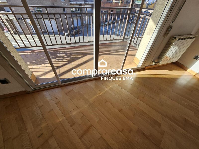 Foto a182c6b9-4529-403a-8968-cffff42596ab. Àtic amb piscina a Ca n´Oriol Rubí