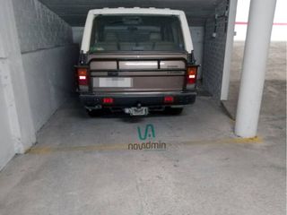 Posto auto  Albages. Parking en av artesa - la bordeta