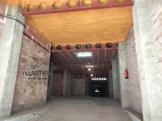 Locale commerciale in Carrer de les roses 43. Venta de almacen