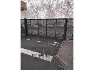 Parking coche en Carrer de la Doctora Castells 30