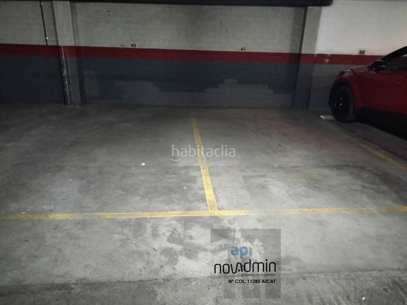 Foto 6d3c88f1-459a-4f3c-95fb-0cc13f47a7f2. Parking coche en carrer col·legi 46 2 plazas de garaje en Lleida