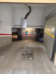 Rent Car parking in Carrer de la doctora castells 30. Alquiler plaça de garaje en cappont