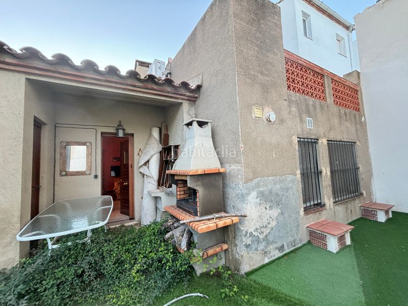 Foto fa666d72-3f1c-4602-bbd2-0ca67d8af4fc. Masia a carrer trosset 35 a Tivissa