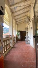 Piso en Pla�a de les sitges 2. Piso r�stico en el centro de tivissa � dos plantas con grandes p