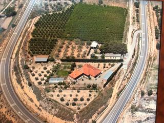 Masia a Calle escatrón 36. Encantadora masía rústica con dos casas independientes, vistas p