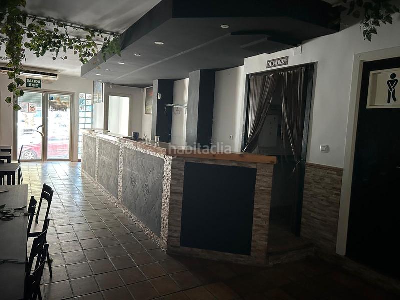 Foto 6a203f23-332c-4fda-be9e-083a386c33a2. Local comercial en Peñamefecit - Avda Barcelona Jaén