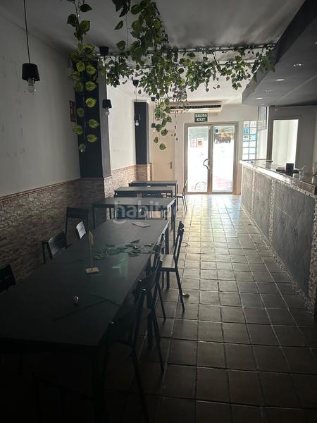 Foto b80722c2-9cba-46aa-a84e-d2a09167bc3d. Local comercial en Peñamefecit - Avda Barcelona Jaén