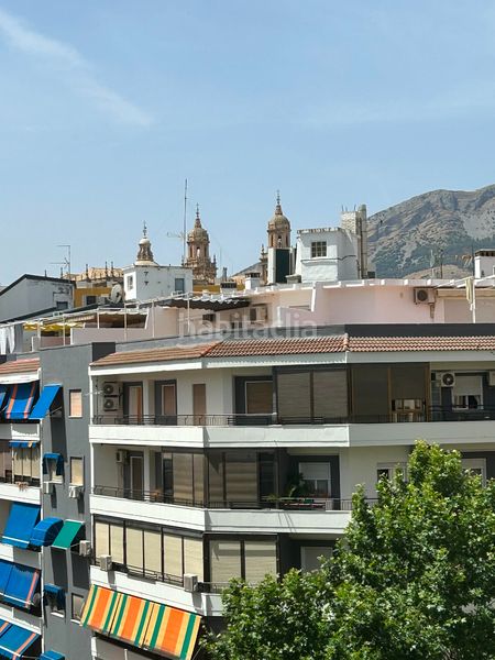 Foto a1b51b66-f1dd-420d-8f83-6ff004fcc041. Pis amb calefacció aparcament a Avda de Madrid - Pº de la Estación Jaén