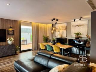 Casa  301. Exclusiva vivienda de alto standing en castelldefels, diseada p