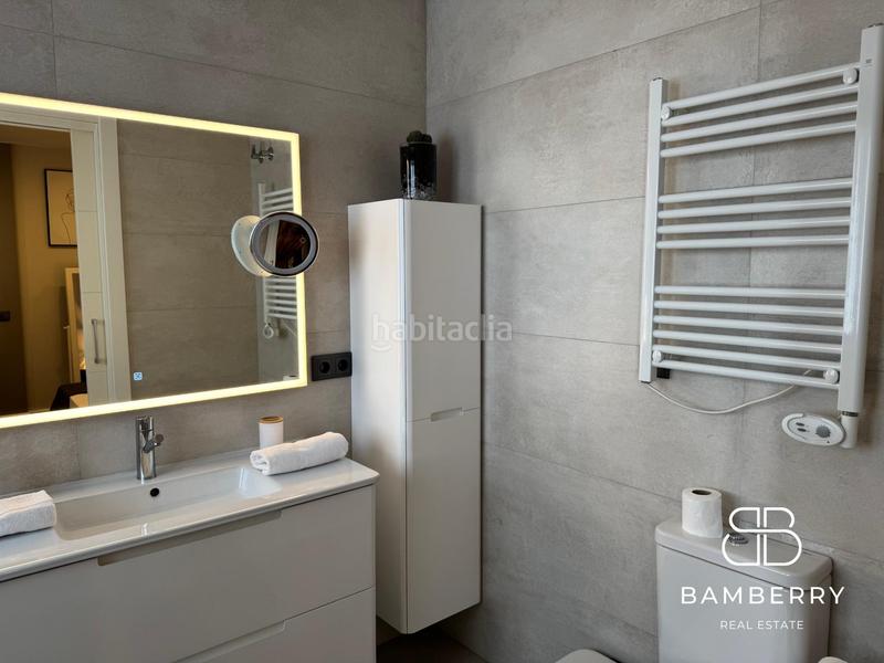 Foto 394c74dd-ab9d-43ae-8807-e43e75707b69. Casa con parcheggio in Montmar Castelldefels